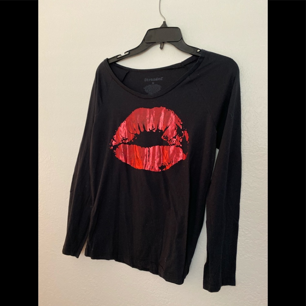 ❤️ STRANDED MED. BOUTIQUE STYLED L/S TEE❤️